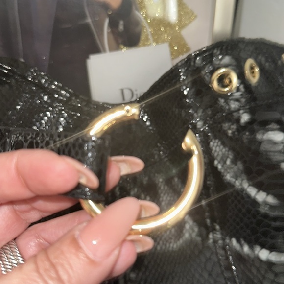 Project Bag: Michael Kors Black Patent Leather Snake Print with Gold Hardware - Picture 4 of 10